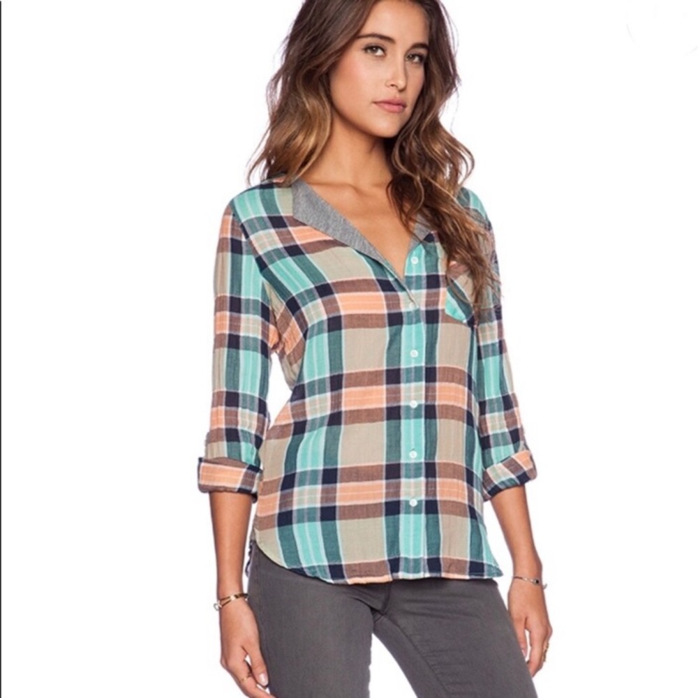 Crinkle plaid button-up top